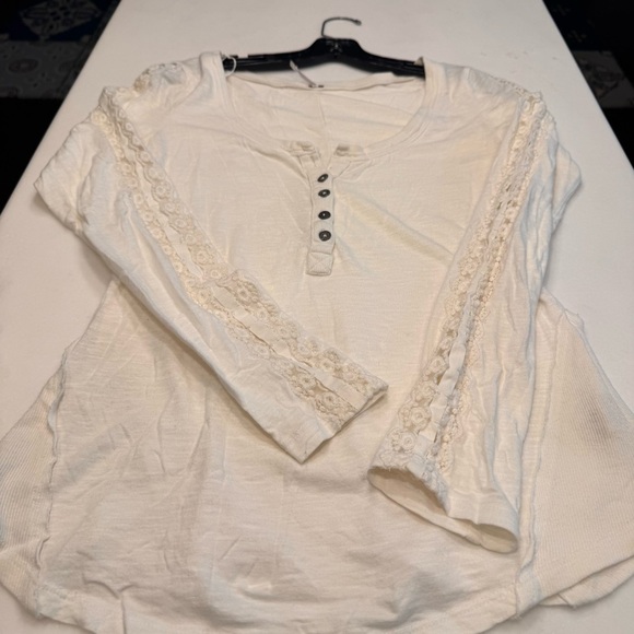 Free People Our Song Henley Women’s Top Lace Long Sleeve Buttons Sz M Ivory - Picture 10 of 11